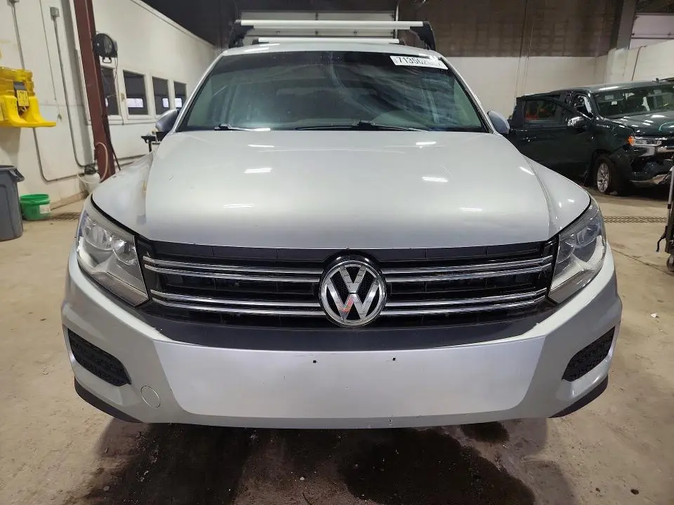 2014 VOLKSWAGEN TIGUAN S  