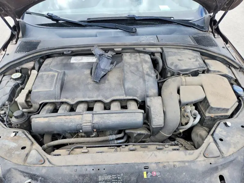 2013 VOLVO XC70 3.2  