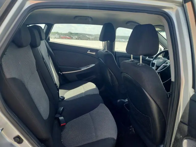 2013 HYUNDAI ACCENT GS  