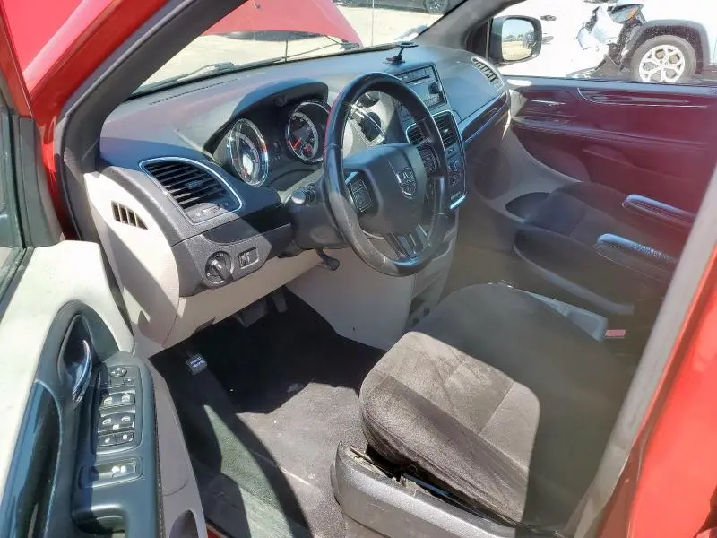 2015 DODGE GRAND CARAVAN SE  