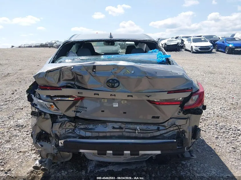 2026 TOYOTA CAMRY SE