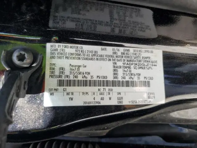 2016 FORD FOCUS SE  