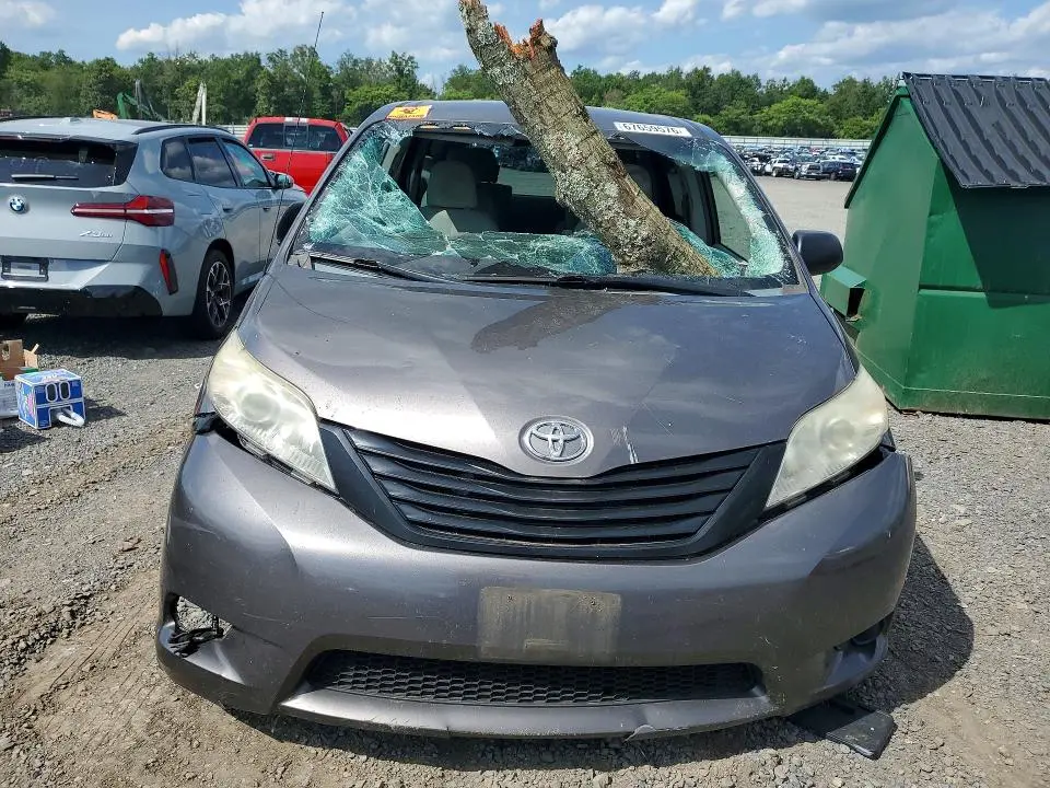 2012 TOYOTA SIENNA BASE 7-PASSENGER  