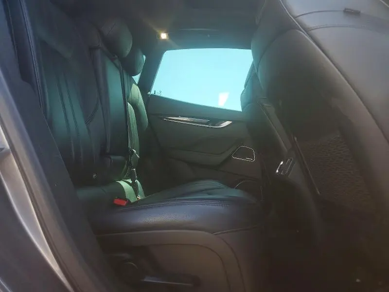 2017 MASERATI LEVANTE SPORT  