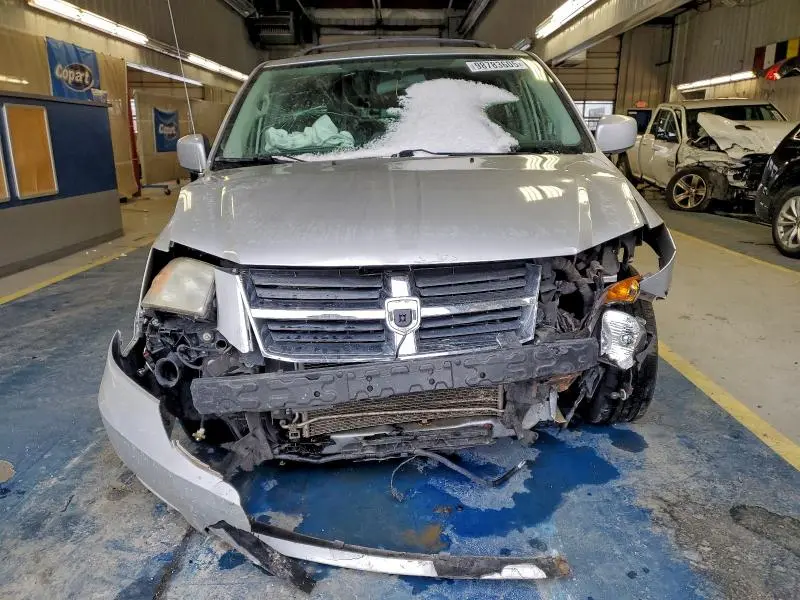 2010 DODGE GRAND CARAVAN SXT  