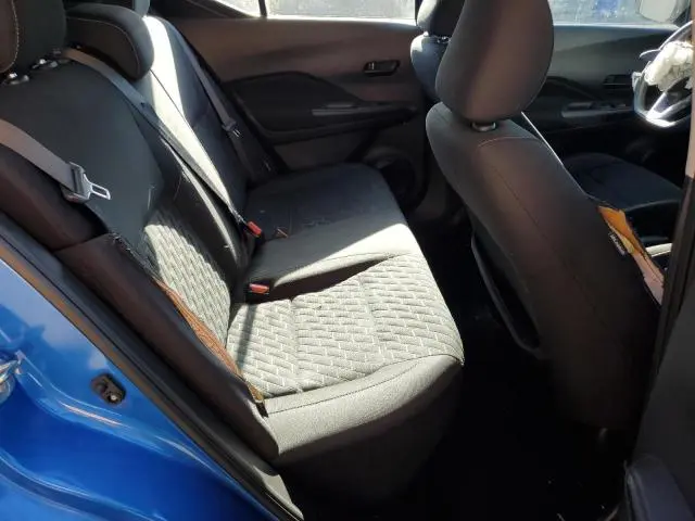 2021 NISSAN KICKS S  
