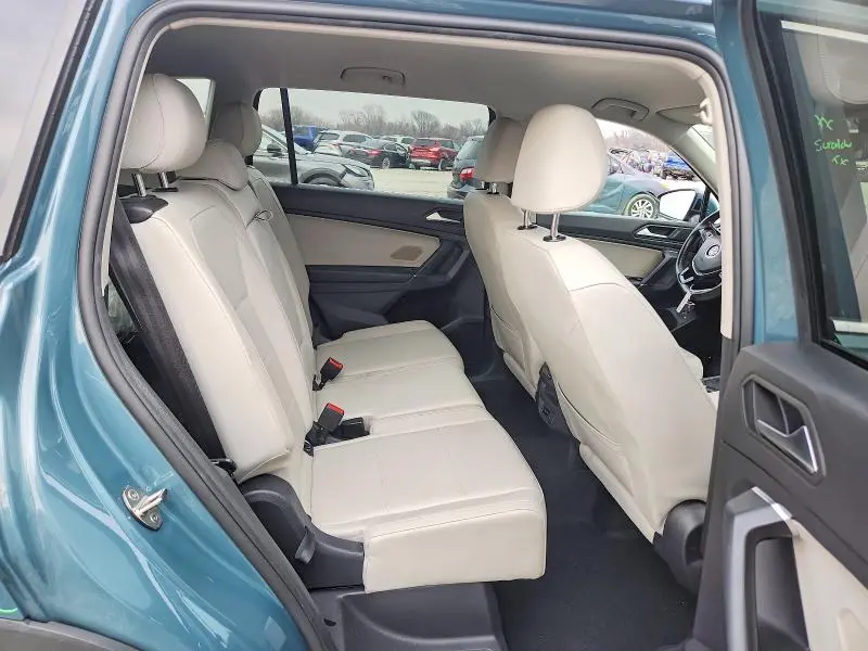 2020 VOLKSWAGEN TIGUAN SE  