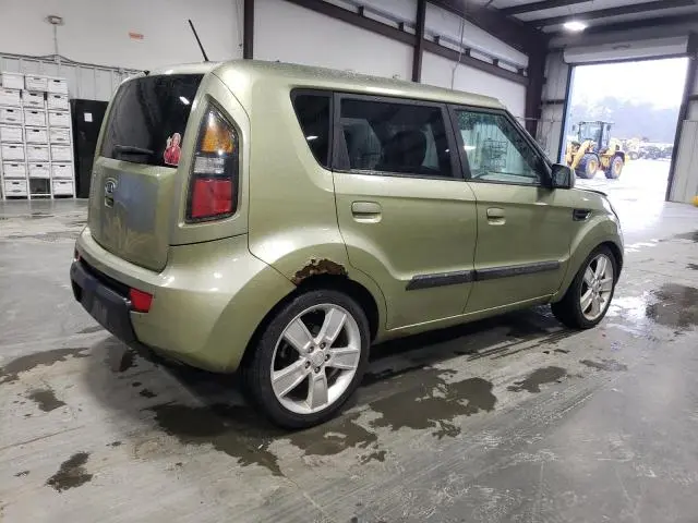 2010 KIA SOUL +  