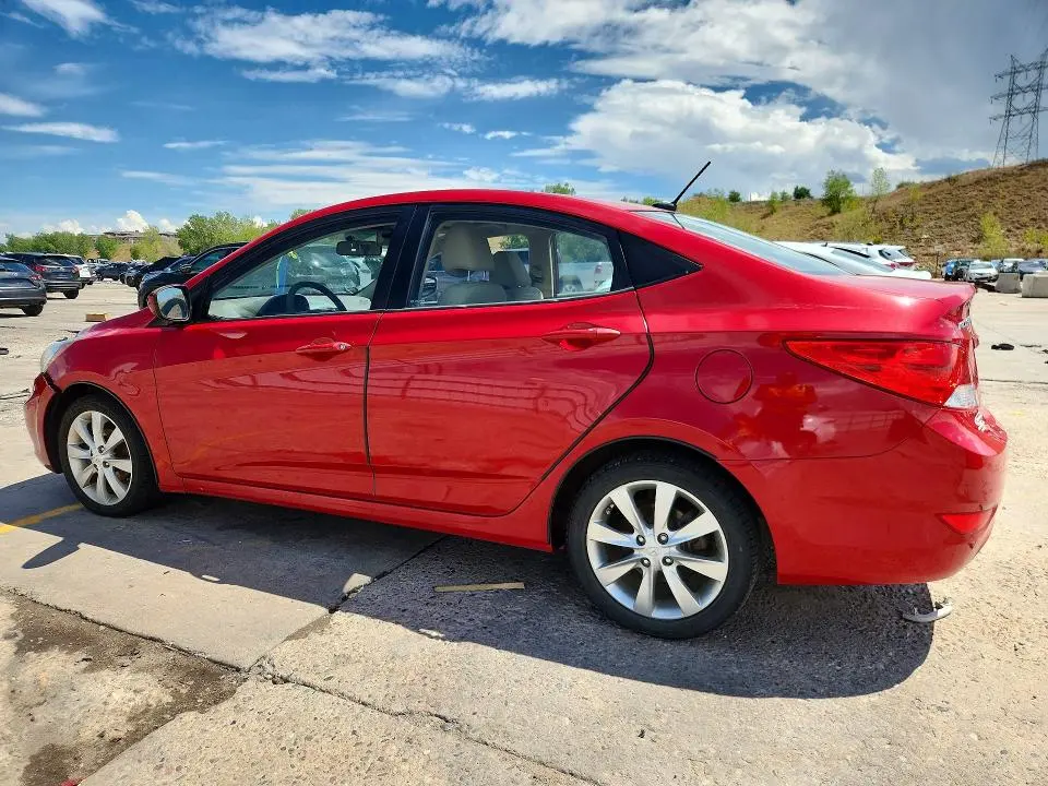 2012 HYUNDAI ACCENT GLS  