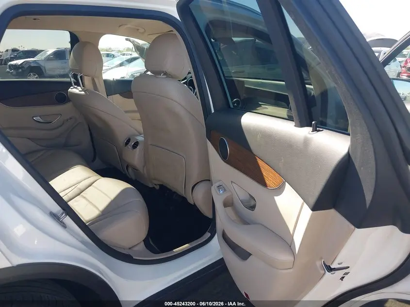 2021 MERCEDES-BENZ GLC 300 SUV