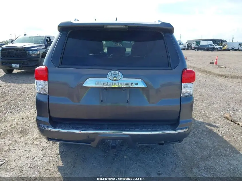 2013 TOYOTA 4RUNNER SR5