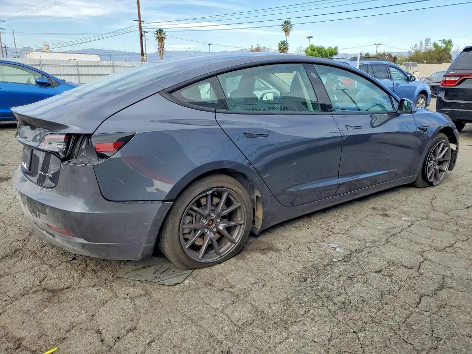 2021 TESLA MODEL 3   