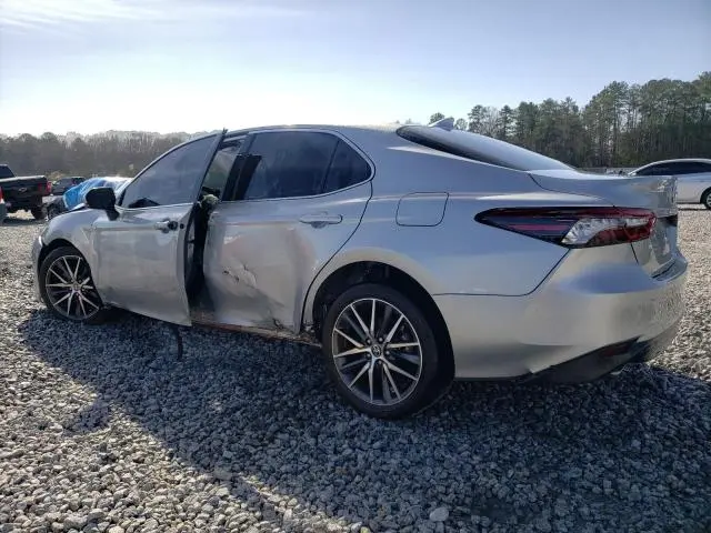 2023 TOYOTA CAMRY XLE  