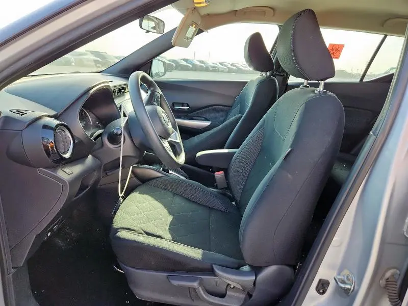 2018 NISSAN KICKS S  