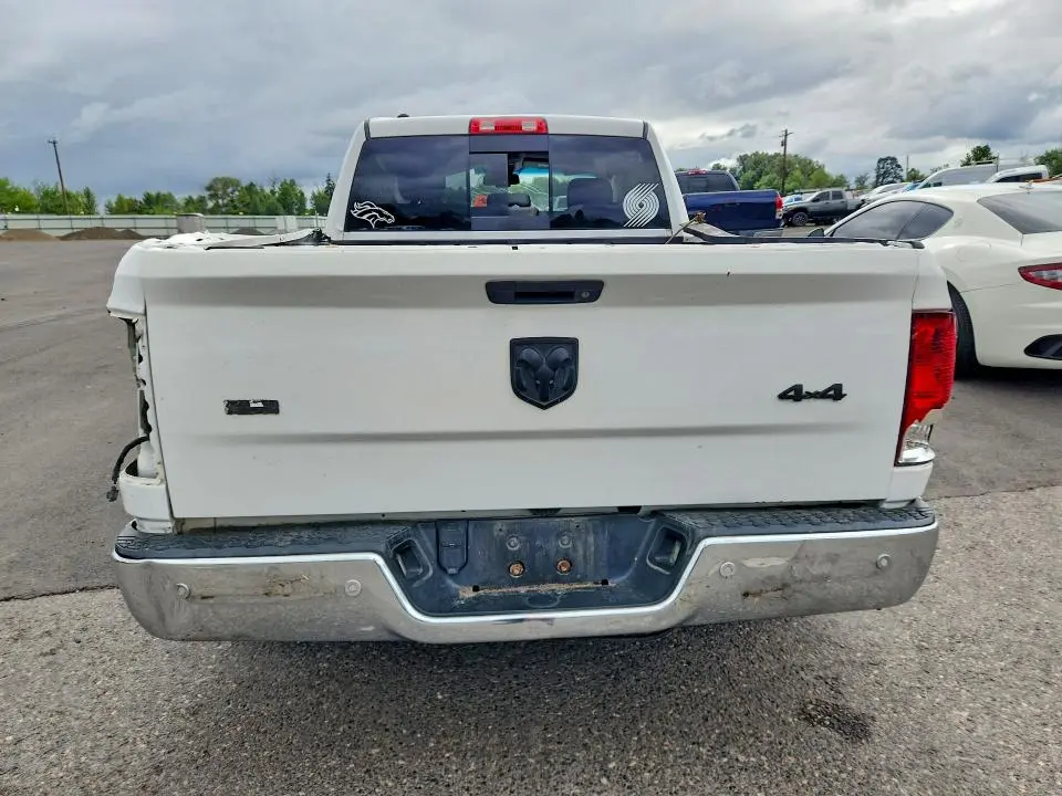 2014 RAM 1500 SLT  
