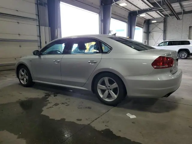 2015 VOLKSWAGEN PASSAT S  