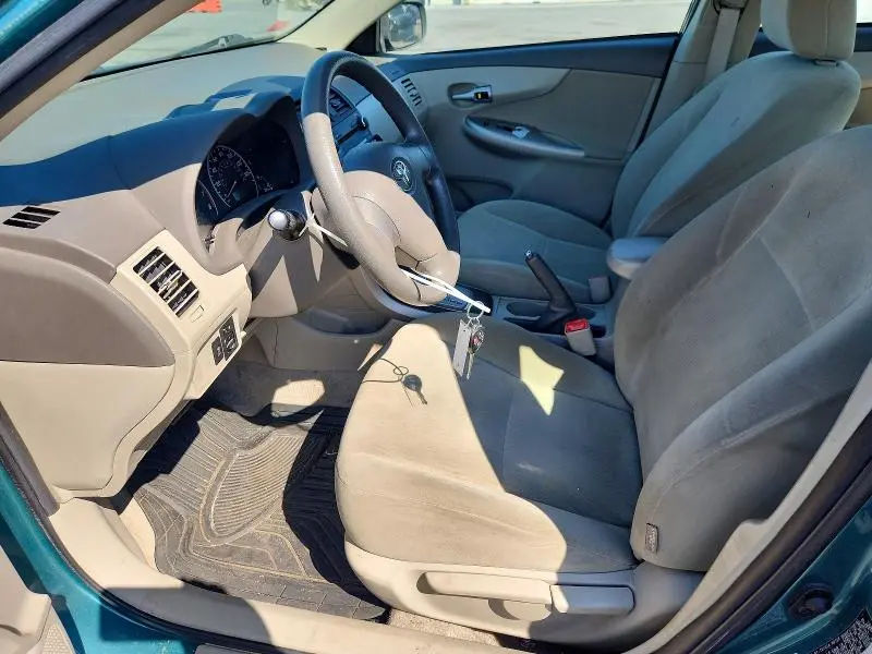 2010 TOYOTA COROLLA LE  