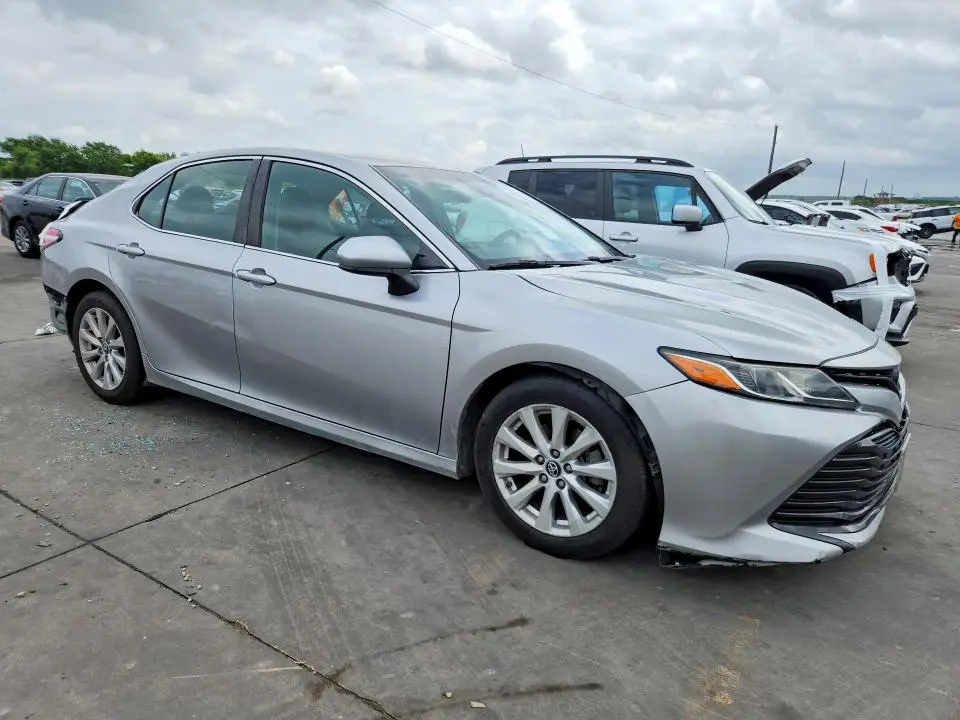 2018 TOYOTA CAMRY LE  
