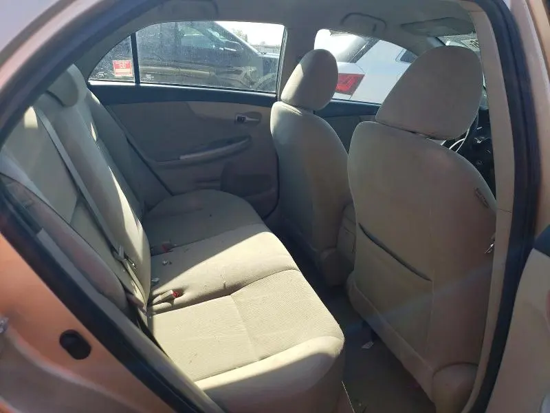 2013 TOYOTA COROLLA LE  