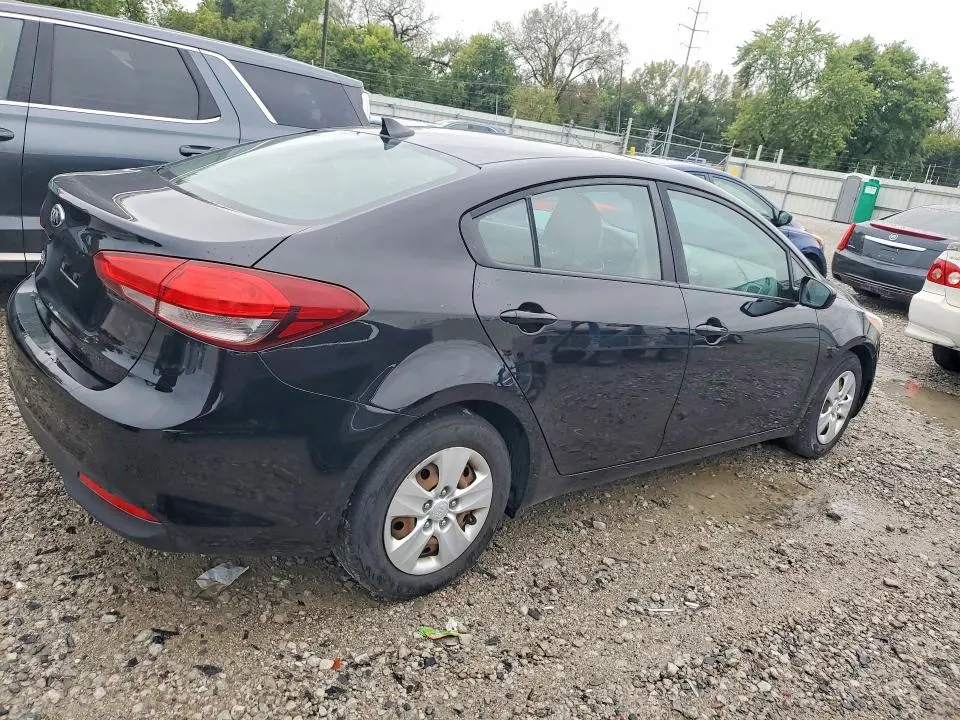 2018 KIA FORTE LX  