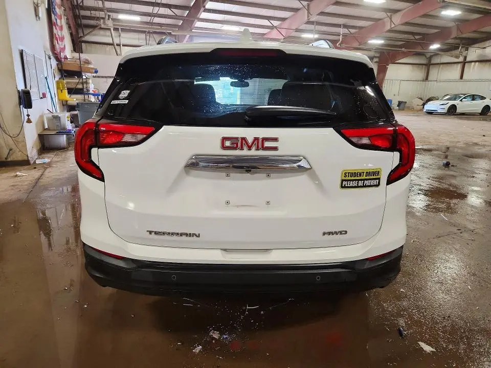 2019 GMC TERRAIN SLE  