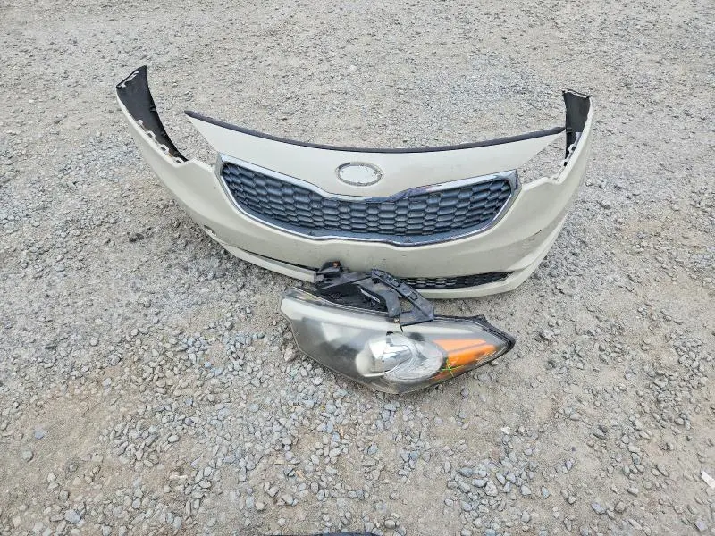 2015 KIA FORTE LX  