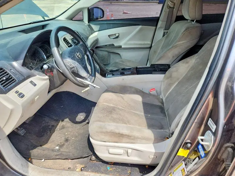 2012 TOYOTA VENZA LE  