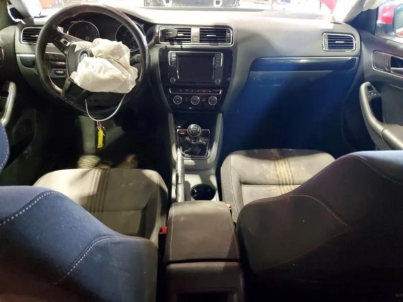 2017 VOLKSWAGEN JETTA SE  