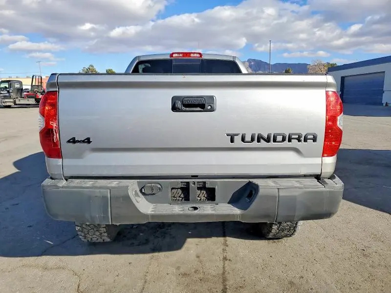 2015 TOYOTA TUNDRA SR5  