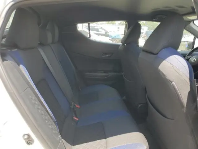 2020 TOYOTA C-HR XLE  