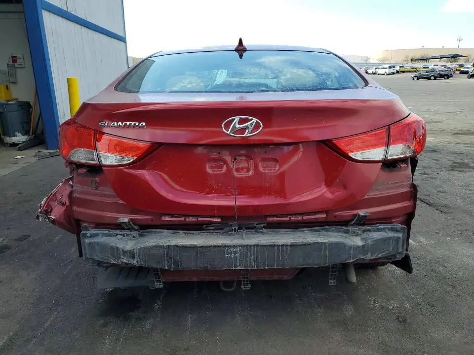 2013 HYUNDAI ELANTRA GLS  