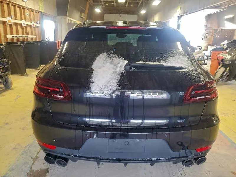 2015 PORSCHE MACAN S  