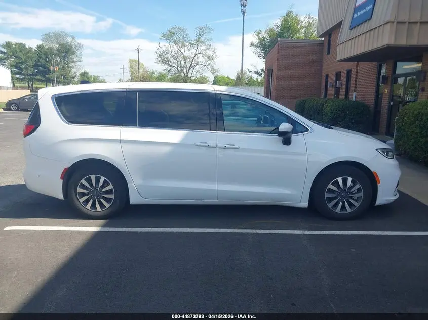2023 CHRYSLER PACIFICA HYBRID TOURING L