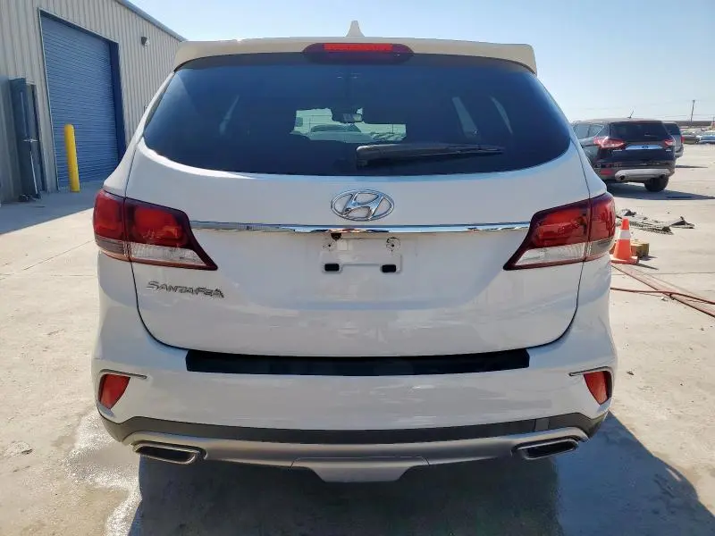 2017 HYUNDAI SANTA FE SE  