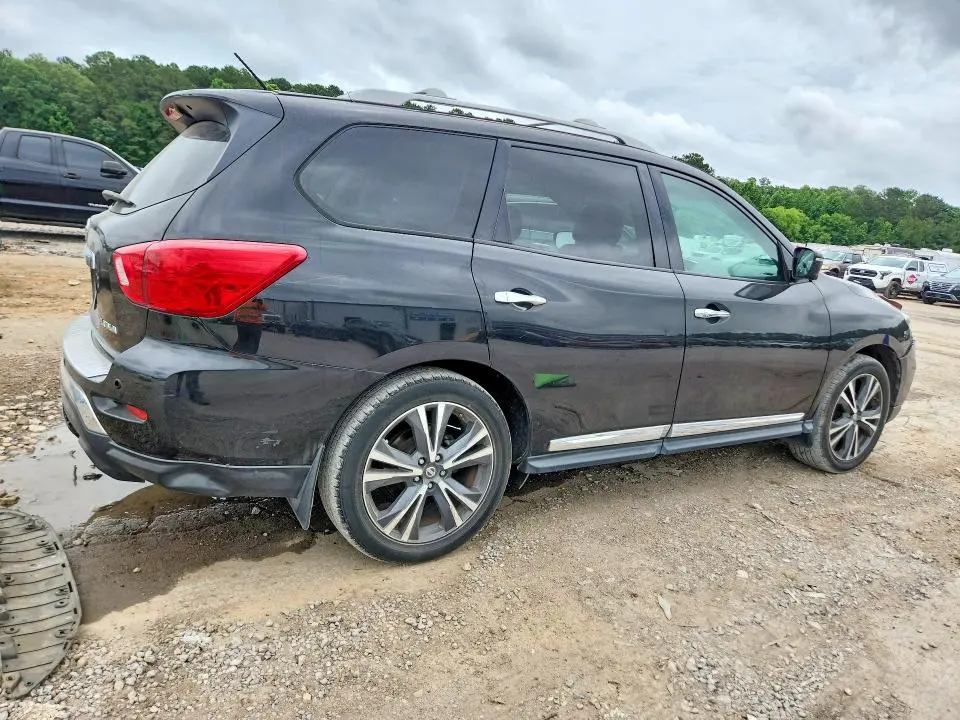 2018 NISSAN PATHFINDER PLATINUM  