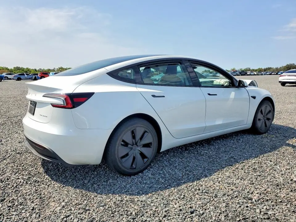 2025 TESLA MODEL 3   