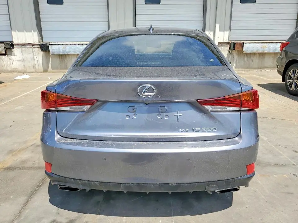 2017 LEXUS IS 300  