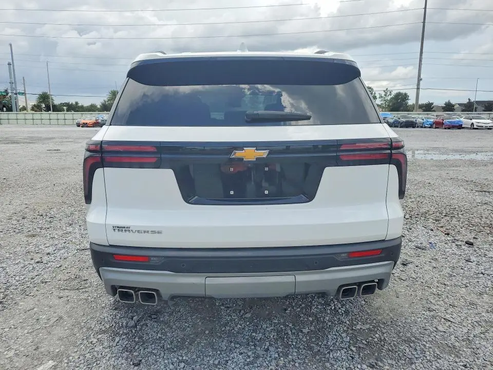 2025 CHEVROLET TRAVERSE LT  