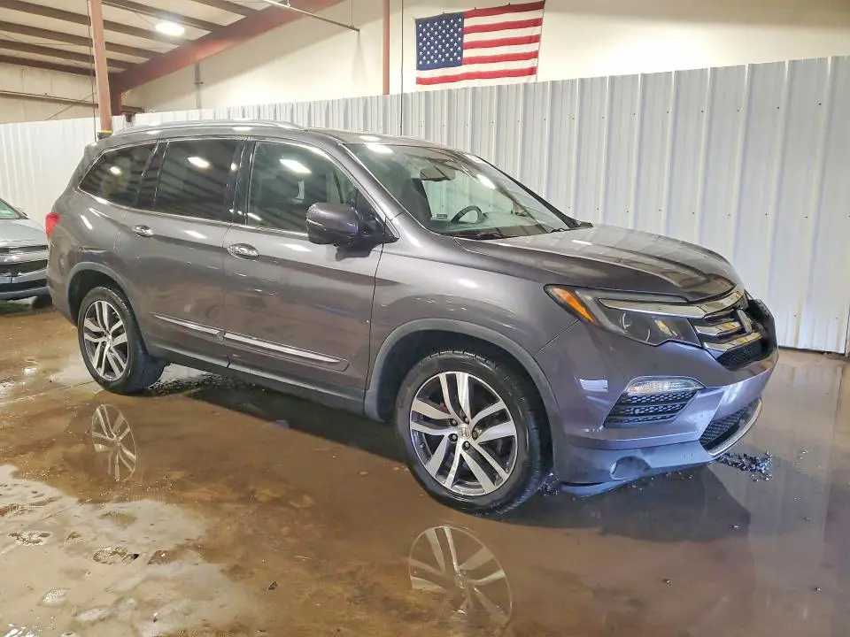 2018 HONDA PILOT TOURING  