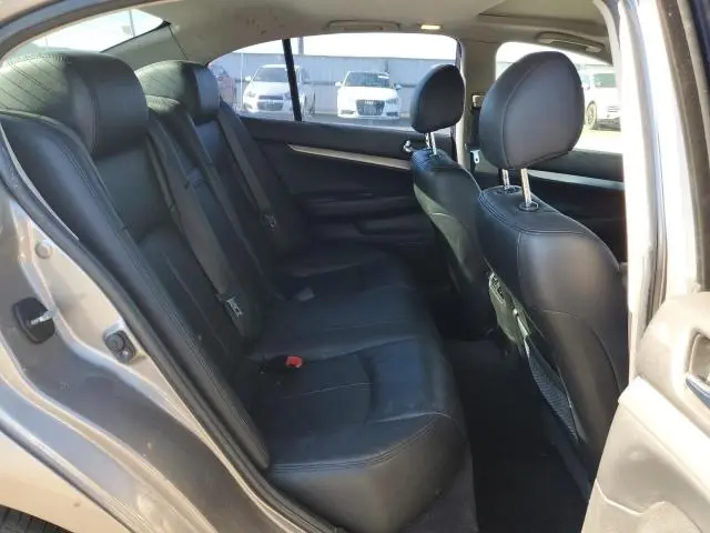 2012 INFINITI G37   