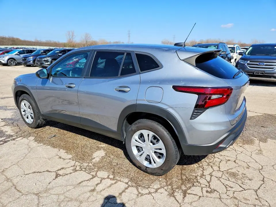 2024 CHEVROLET TRAX LS  
