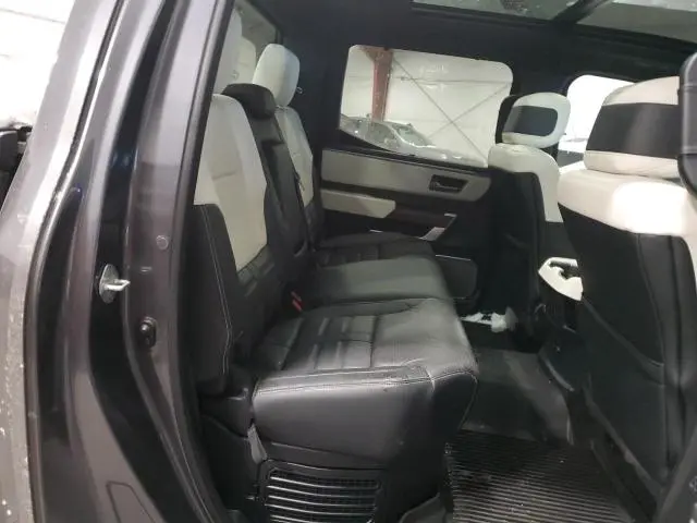2023 TOYOTA TUNDRA CREWMAX CAPSTONE  
