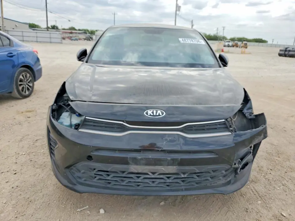 2021 KIA RIO LX  