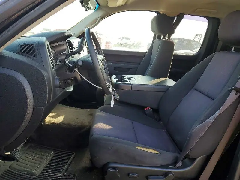 2011 CHEVROLET SILVERADO C1500 LT  