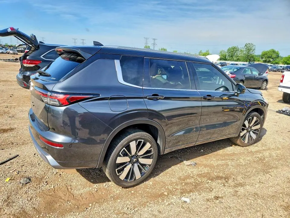 2025 MITSUBISHI OUTLANDER SEL  