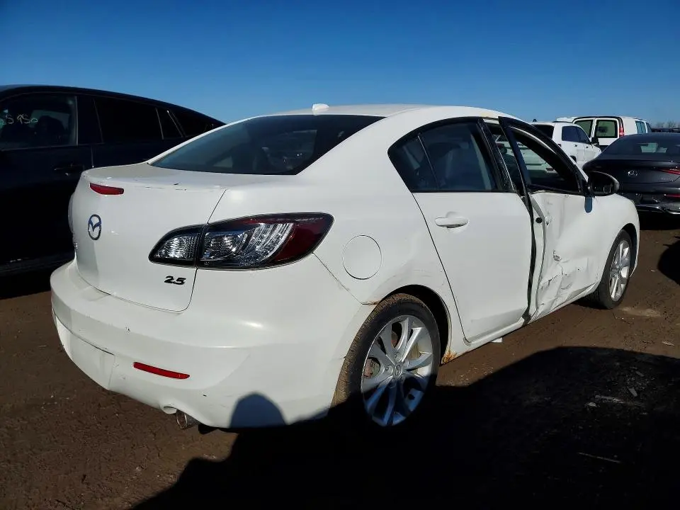 2010 MAZDA 3 S  