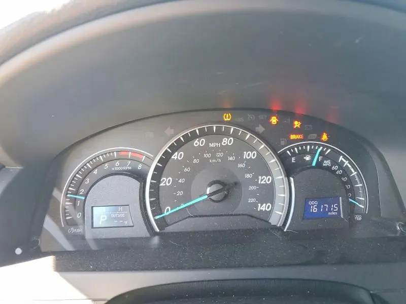 2014 TOYOTA CAMRY LE  