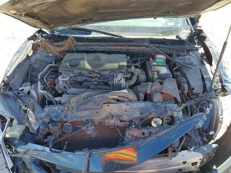 2018 TOYOTA CAMRY SE  