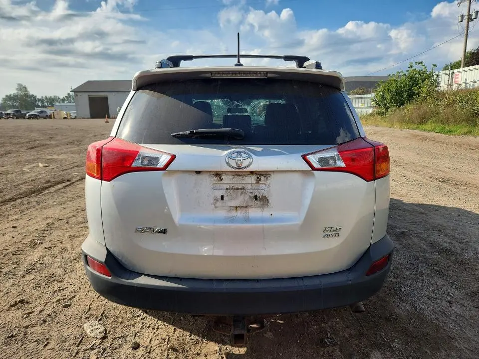 2015 TOYOTA RAV4 XLE  