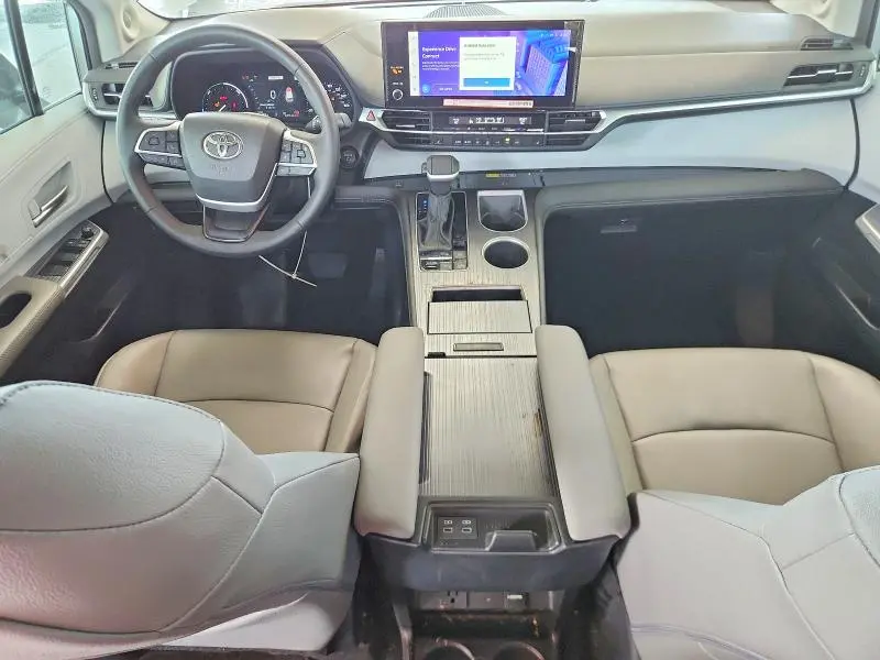 2025 TOYOTA SIENNA XLE 8-PASSENGER  